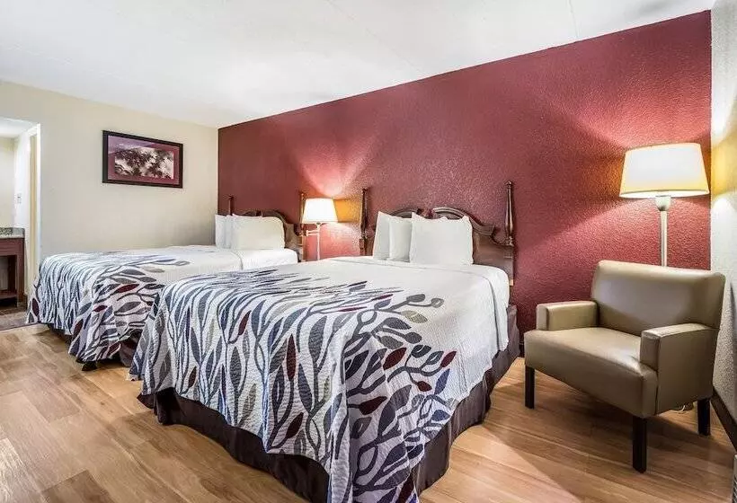 ２ダブルベッドのスタンダードルーム, Red Roof Inn Caryville