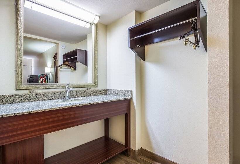 Номер Superior, Red Roof Inn Caryville