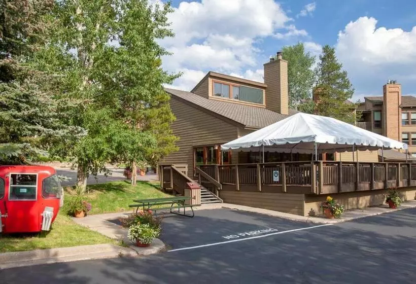آپارتمان 1 خوابه همکف, The Lodge At Steamboat