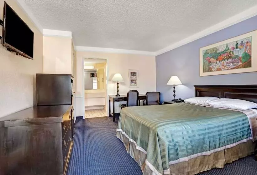 スタンダードルーム, Travelodge By Wyndham North Richland Hills/dallas/ft Worth