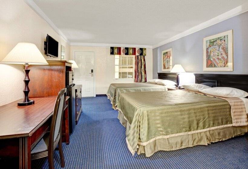 带2个双人床的标准工作室, Travelodge By Wyndham North Richland Hills/dallas/ft Worth