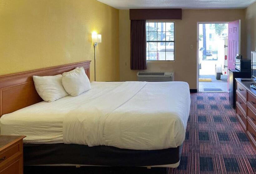 Номер Стандарт Кровать Кинг Адаптированный для Инвалидов, Motel 6 Huntsville Al University Dr