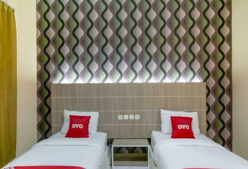 スタンダードルーム, Oyo 2320 Charvita