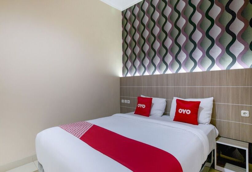 Номер Стандарт, Oyo 2320  Charvita