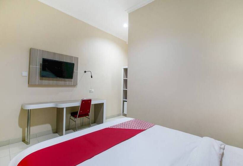 スタンダードルーム, Oyo 2320 Charvita