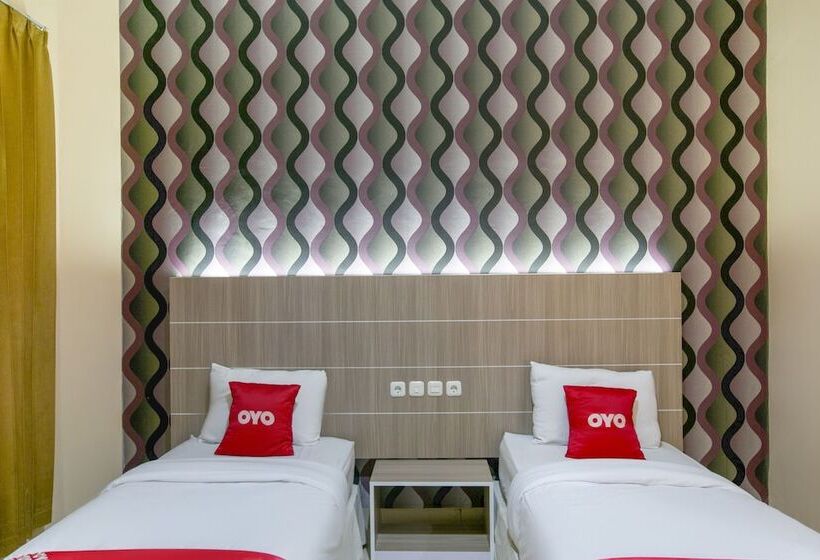 スタンダードルーム, Oyo 2320 Charvita