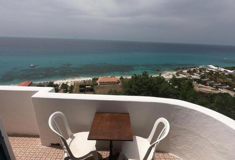 استودیوی استاندارد با چشمانداز دریا, Residenza Gherly