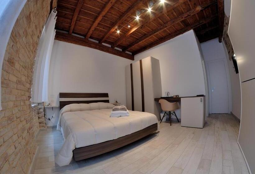 デラックスの４人部屋, B&b Del Corso