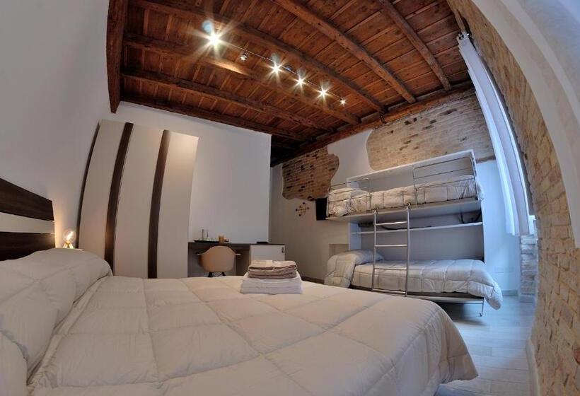 デラックスの４人部屋, B&b Del Corso