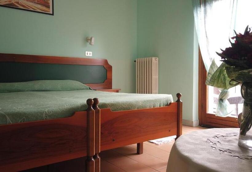 Standard room with outdoor bath, Cristina