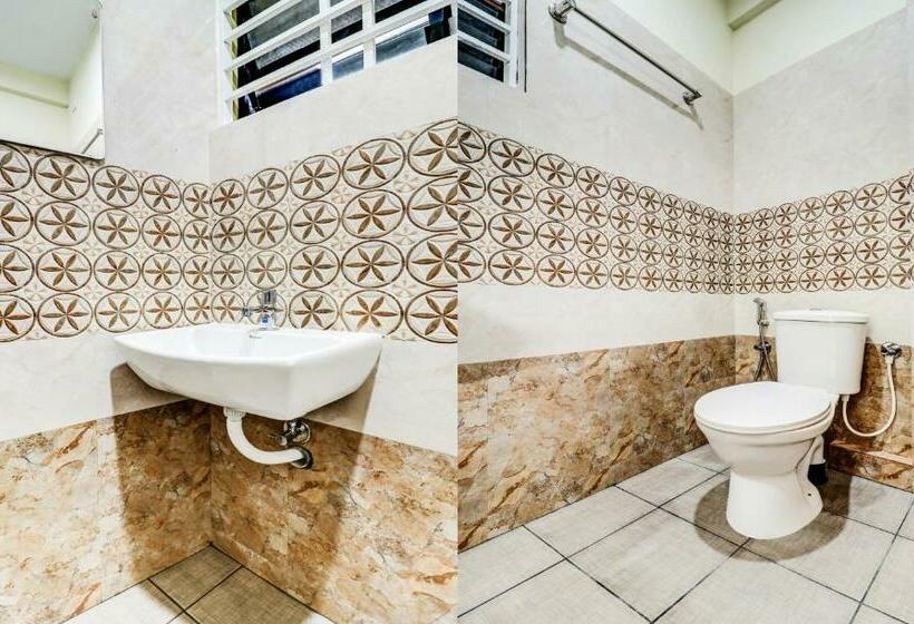 标准间, Itsy Hotels Rain Tulsi Stayz, Palarivattom Junction