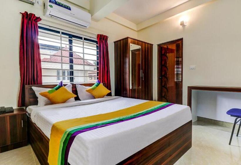 标准间, Itsy Hotels Rain Tulsi Stayz, Palarivattom Junction