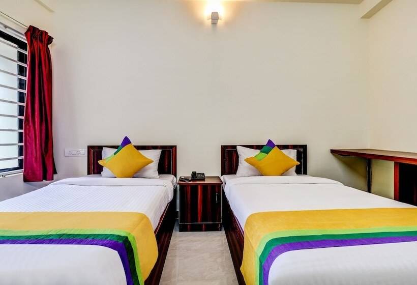 标准间, Itsy Hotels Rain Tulsi Stayz, Palarivattom Junction