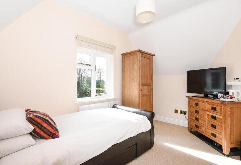 Standard room with outdoor bath, Tilehouse Lodge