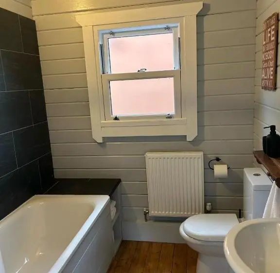 シャレー1寝室, Tilehouse Lodge