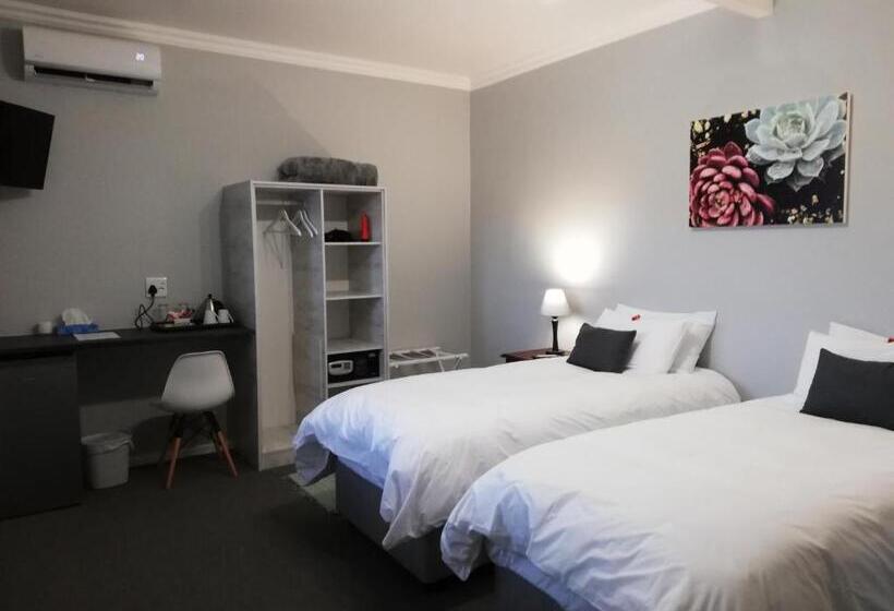 디럭스 룸, Gables B & B