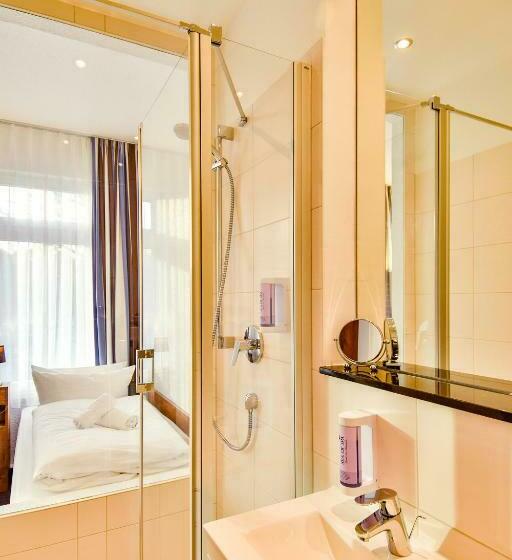 标准单人间, Am Fischerstrand