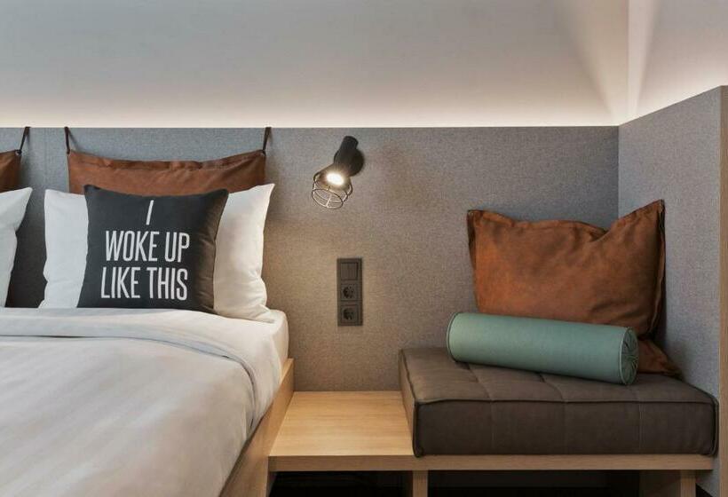 スタンダードルーム, Moxy Lausanne City