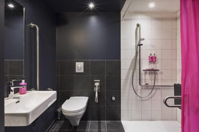 スタンダードルーム, Moxy Lausanne City