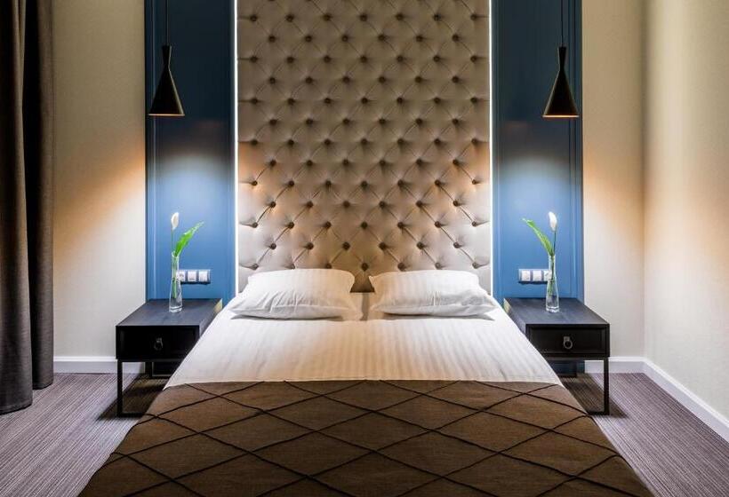 غرفة قياسية, Rafael готель рафаель