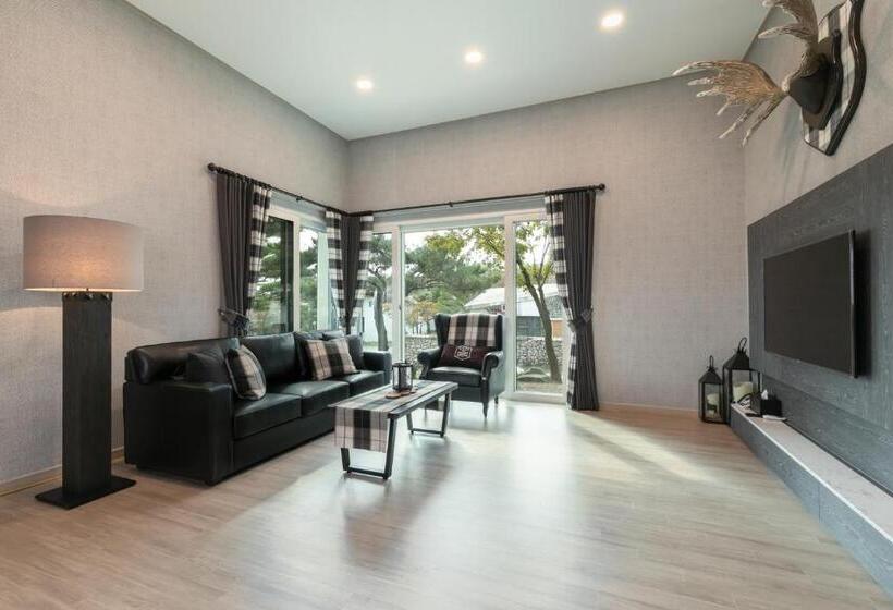 ロイヤルスイート, Kensington Resort Seorak Valley