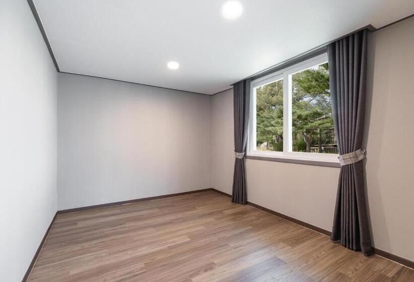 リバービュースタンダードルーム, Kensington Resort Seorak Valley