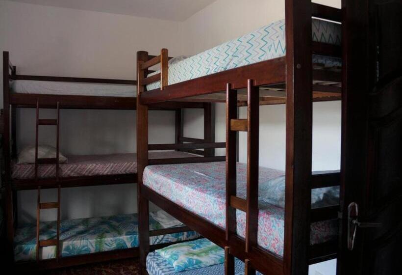 מיטה בחדר משותף, Que Onda!