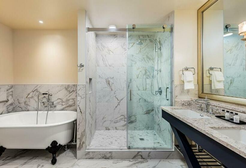 高品质的四人房间, The Brownwood Hotel & Spa