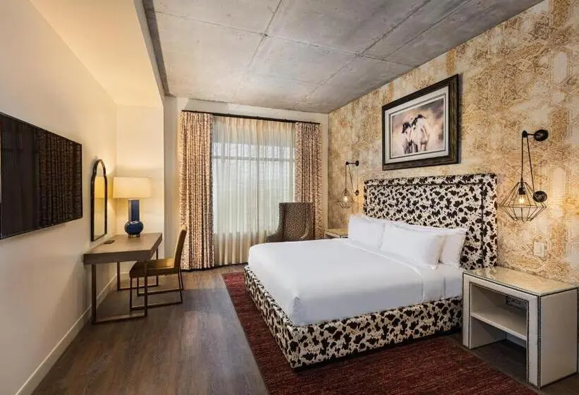 身障者適用キングサイズベッドルーム, The Brownwood Hotel & Spa
