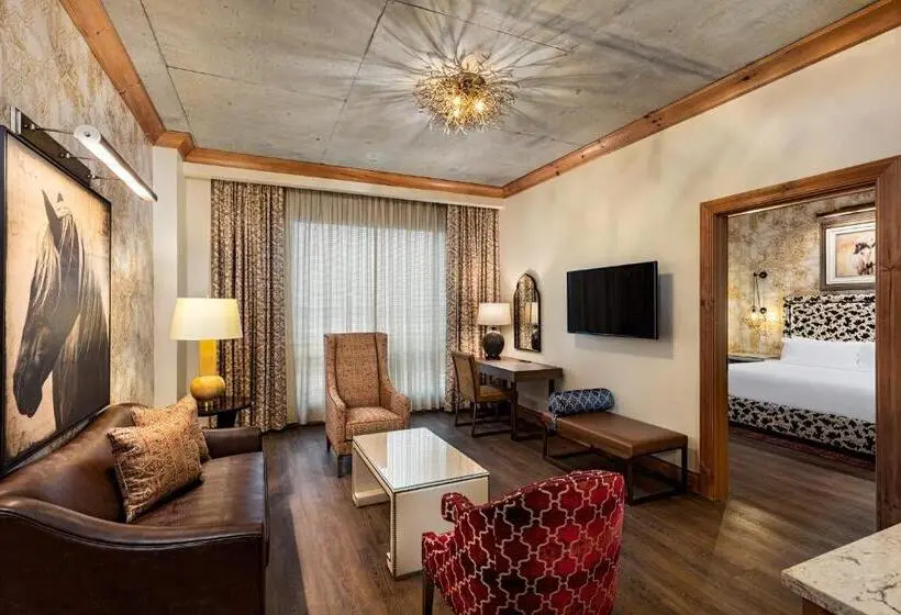 プレミアム４ベッドルーム, The Brownwood Hotel & Spa