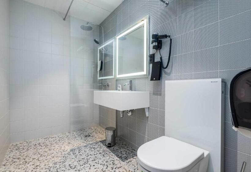 اتاق استاندارد با چشم‌انداز, Citybox Tallinn City Center