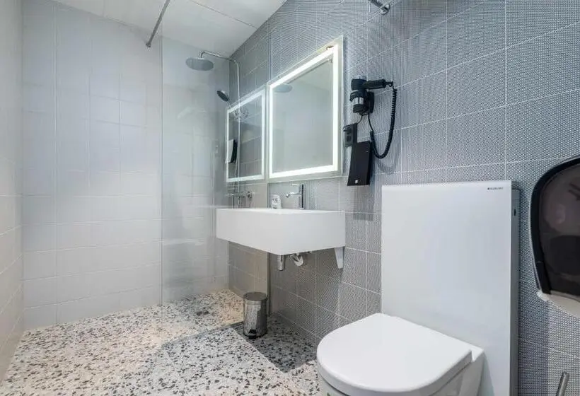 اتاق استاندارد با چشم‌انداز, Citybox Tallinn City Center