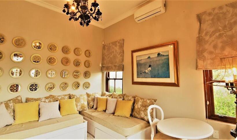 סוויטה עם ג'קוזי, Bakenhof Winelands Lodge