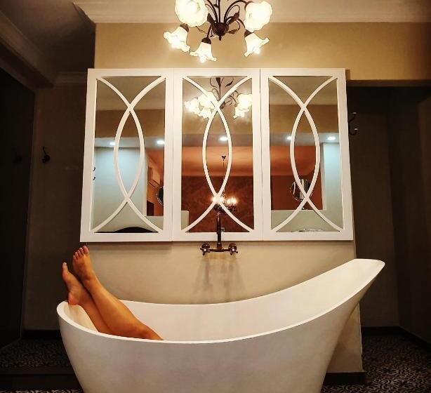 Люкс с гидромассажем, Bakenhof Winelands Lodge