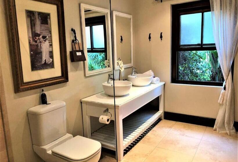 חדר אקונומי, Bakenhof Winelands Lodge