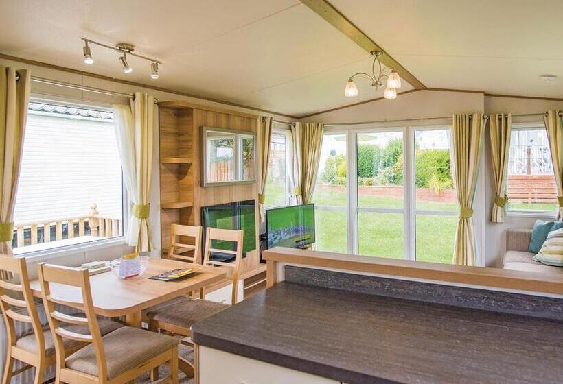 1间卧室的房子, Parc Farm Holiday Park