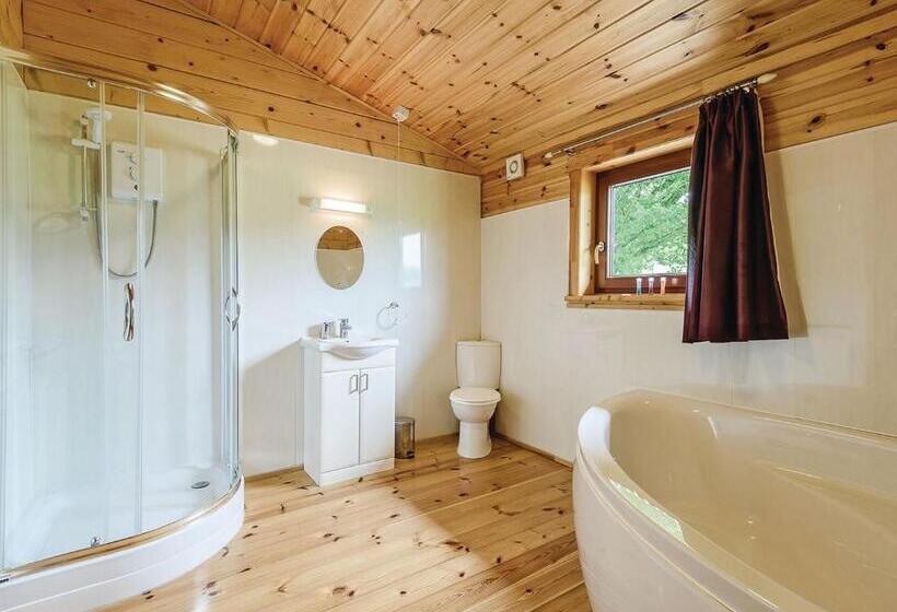 בית, חדר שינה 1, Trewythen Lodges