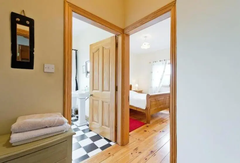 スタンダードルーム, Ash House Bed And Breakfast