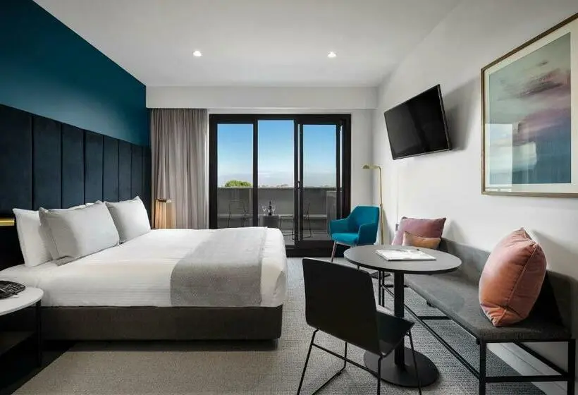 Standard Studio, Quest Burwood East