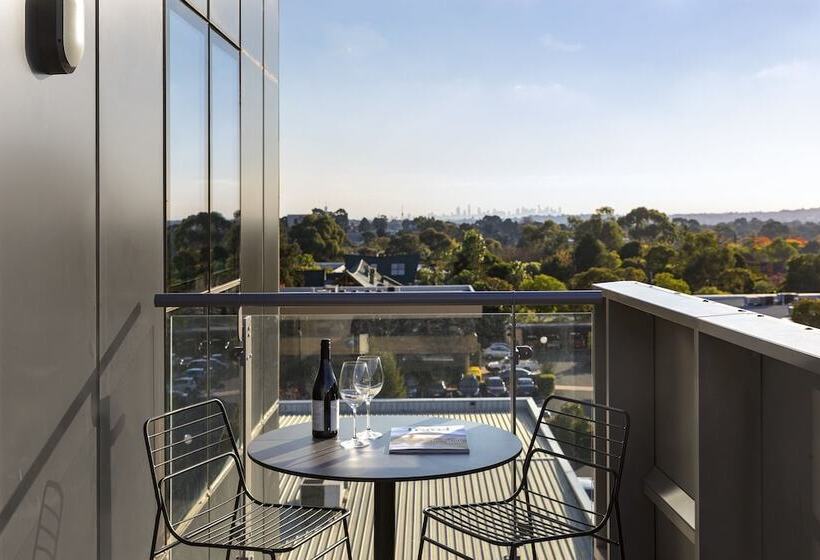 Апартаменты 3 Спальни, Quest Burwood East