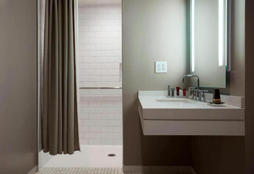 이그제큐티브 룸 킹사이즈 침대, College Park Marriott Hotel & Conference Center