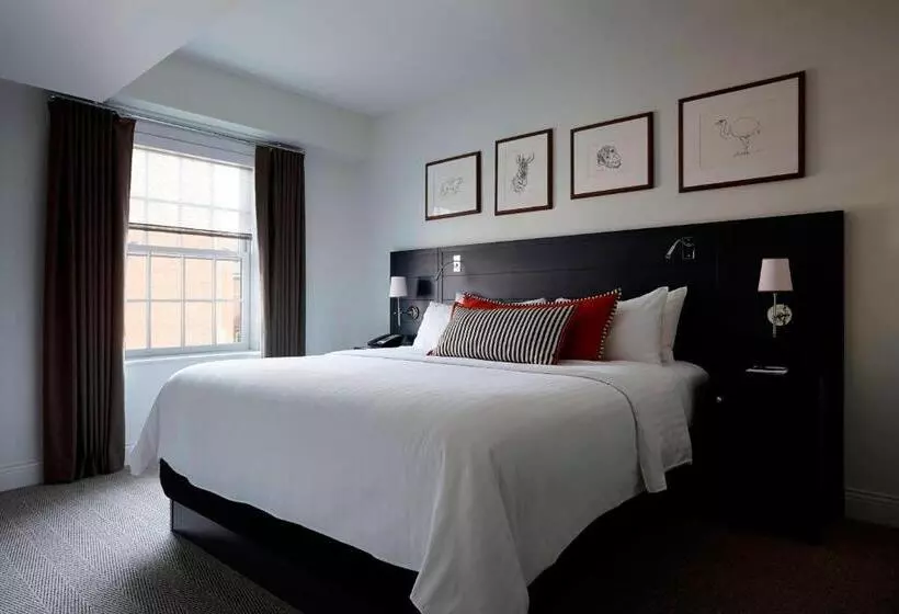 キングサイズベッドのスイートルーム, College Park Marriott Hotel & Conference Center