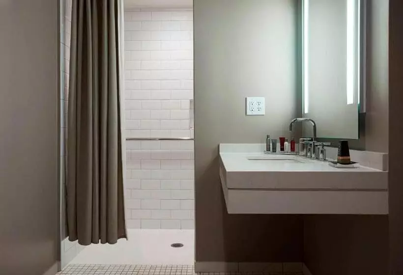 キングサイズベッドのエクゼクティブルーム, College Park Marriott Hotel & Conference Center