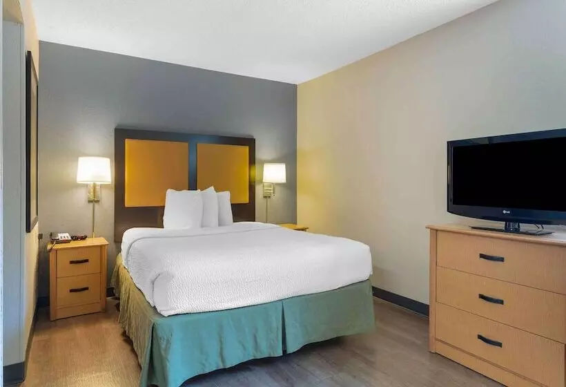 استودیوی لوکس, Extended Stay America Suites Boston Peabody