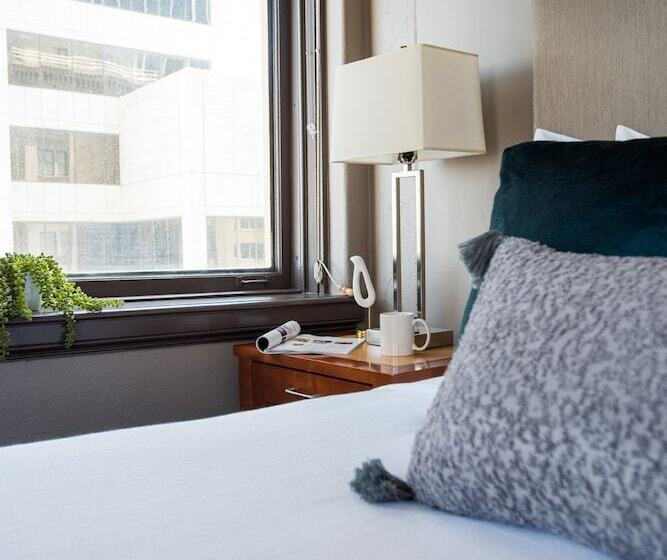 디럭스 룸, Magnolia Hotel Downtown Dallas