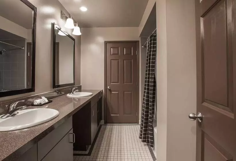 スイート, Magnolia Hotel Downtown Dallas