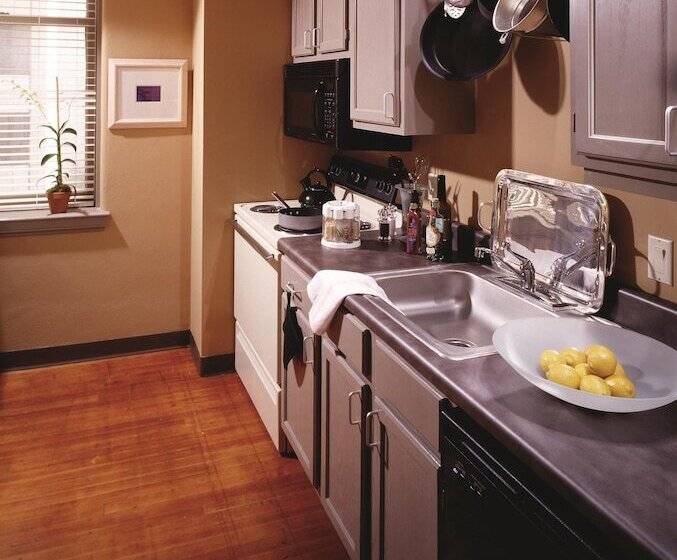 스위트, Magnolia Hotel Downtown Dallas