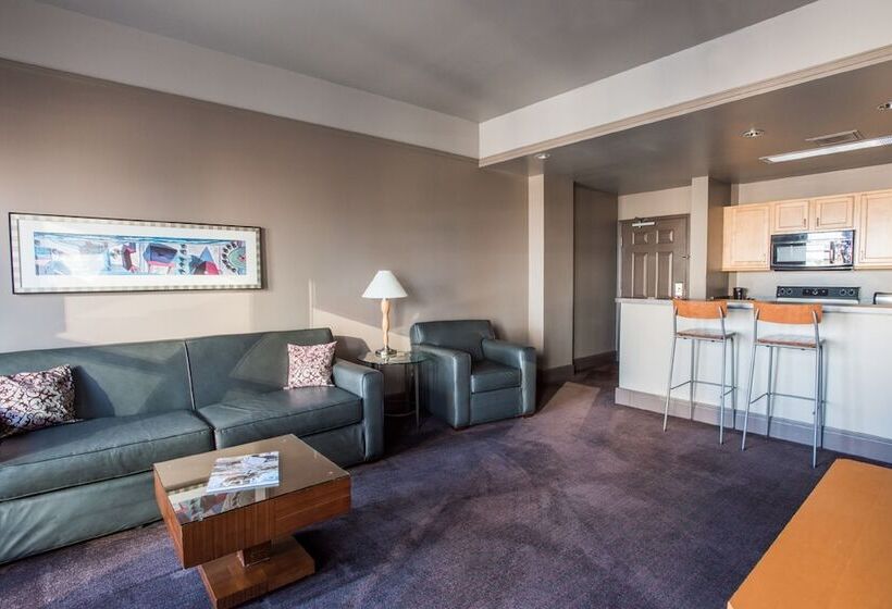 جناح, Magnolia Hotel Downtown Dallas