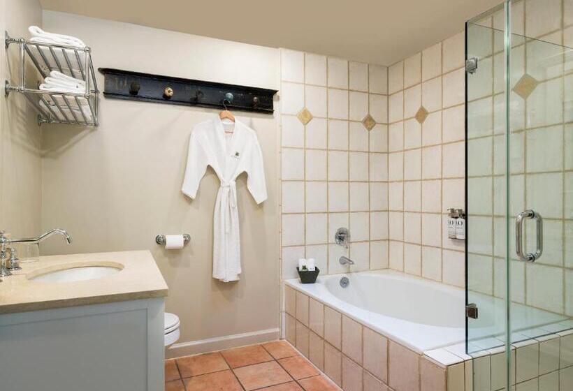 스탠다드 룸 킹사이즈 침대, Mill Valley Inn