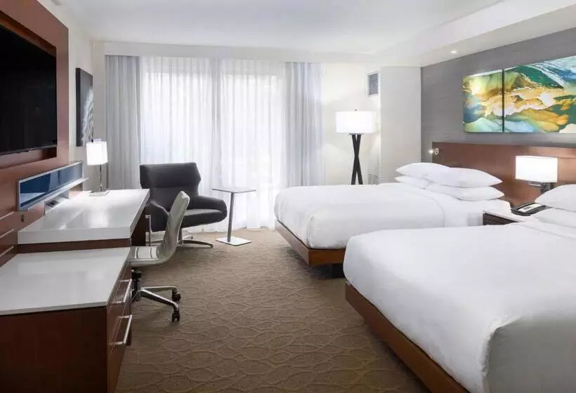 クイーンサイズベッドのスタンダードルーム, South Sioux City Marriott Riverfront
